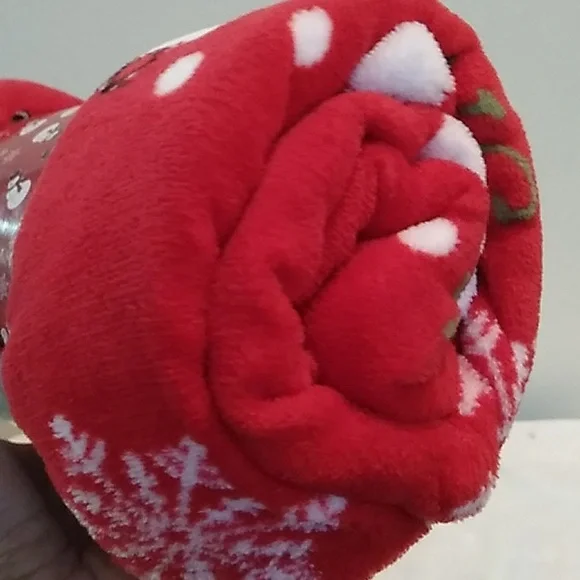 B- BUY NOW- NWT real living Soft Throw - Picture 7 of 8